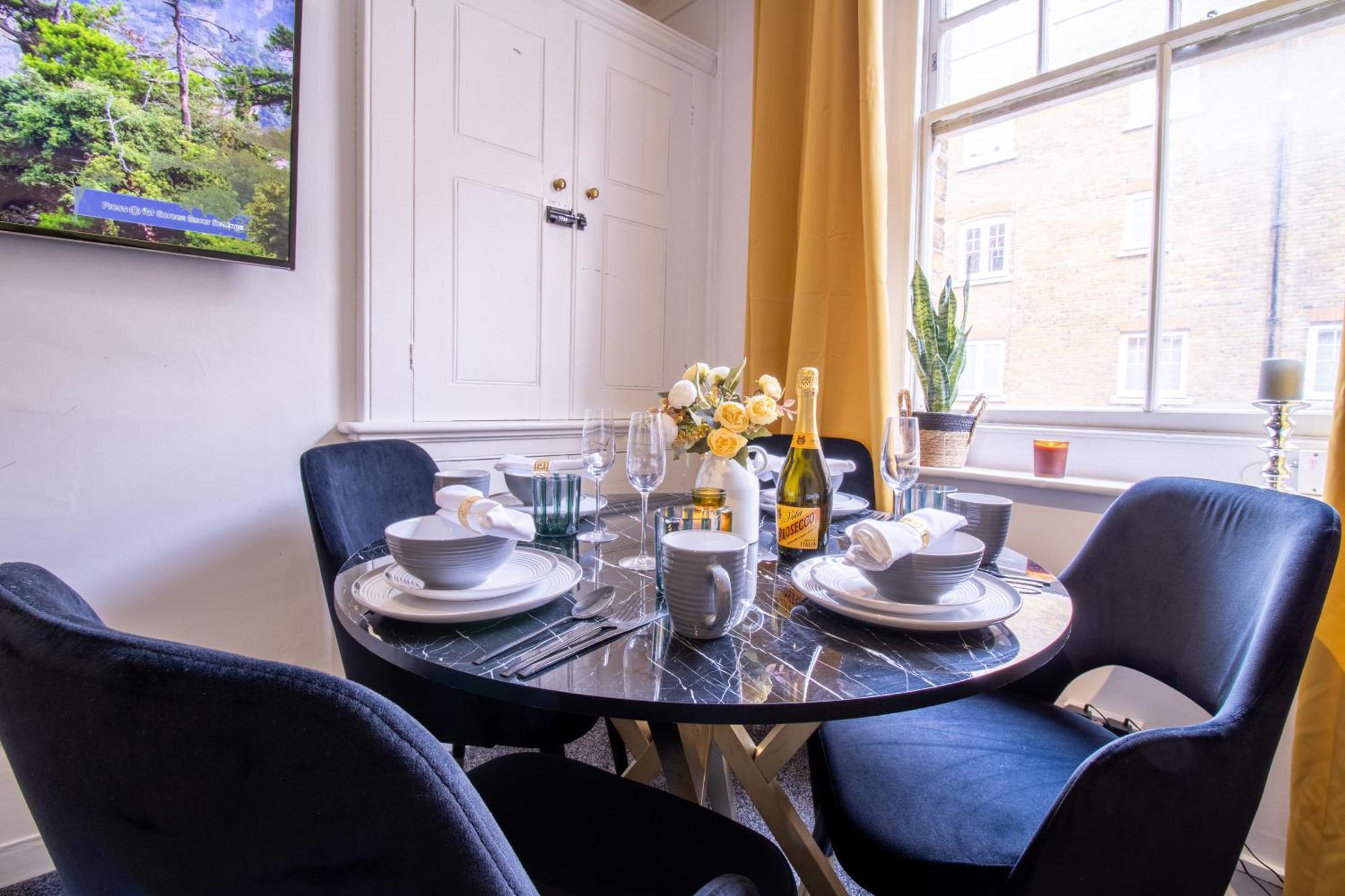 Chic Urban Retreat 1 Bedroom Gem In Covent Garden Londra Exterior foto